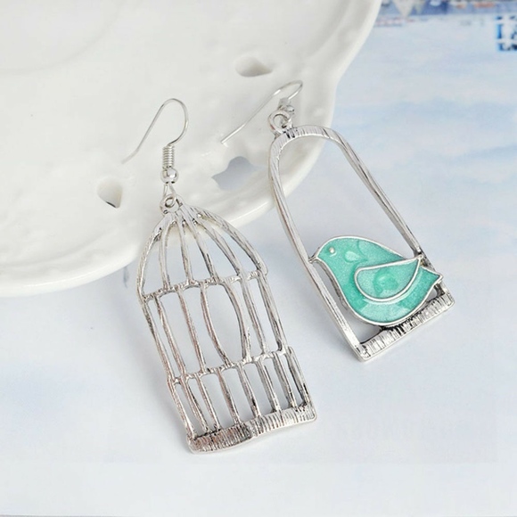 'Bird + Cage' Asymmetrical Birdcage Swing Earrings - Picture 5 of 8